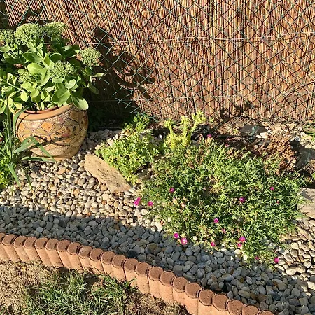 Vakantiehuis Szarszo With 3 And Private Beach, Private Parking Balatonszarszo