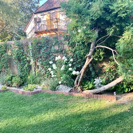 Szarszo With 3 And Private Beach, Private Parking * Balatonszarszo