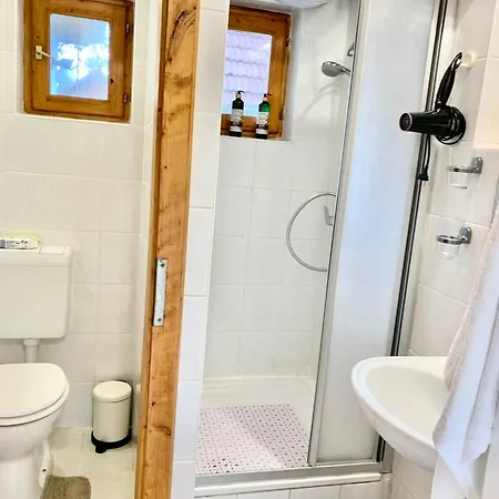 Szarszo With 3 And Private Beach, Private Parking * Balatonszarszo