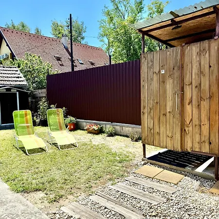 Szarszo With 3 And Private Beach, Private Parking Vakantiehuis *