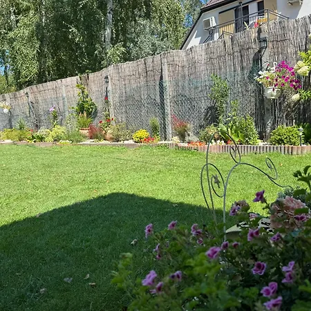 Vakantiehuis Szarszo With 3 And Private Beach, Private Parking *