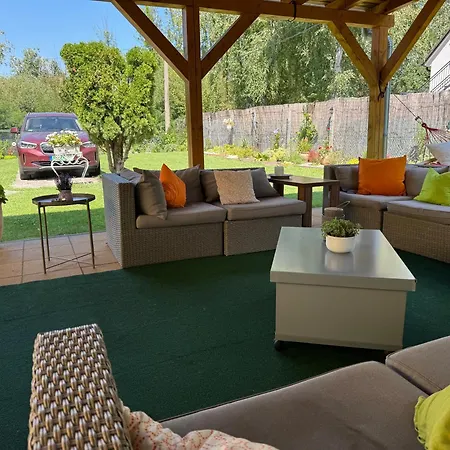 Szarszo With 3 And Private Beach, Private Parking Vakantiehuis