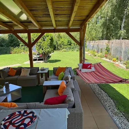 Vakantiehuis Szarszo With 3 And Private Beach, Private Parking