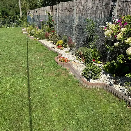 Vakantiehuis Szarszo With 3 And Private Beach, Private Parking Balatonszarszo